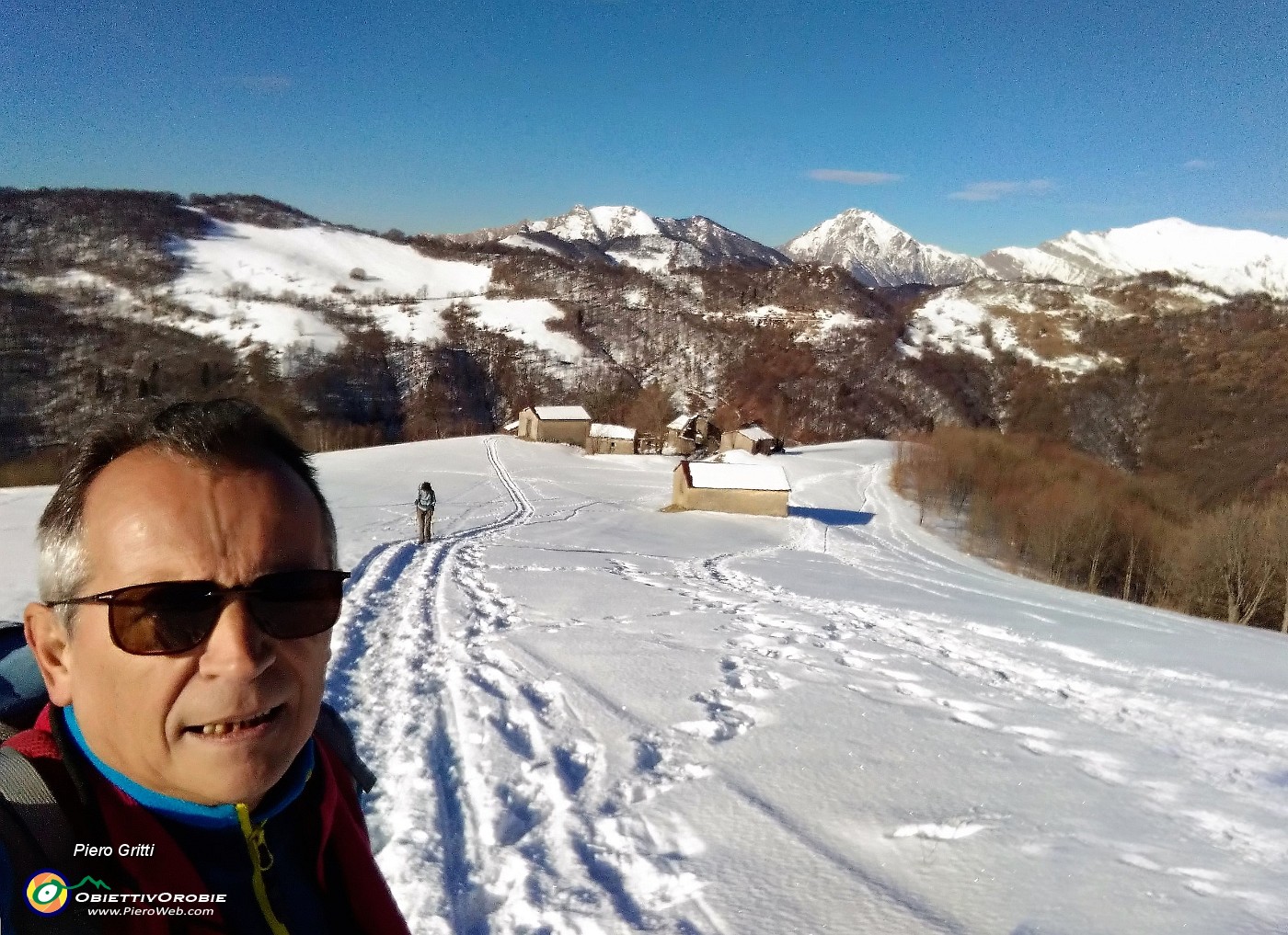 19 Vista su Prato Giugno, Due Mani. Grigne .jpg